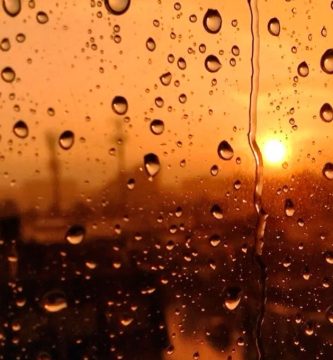 Aguaceros aislados y calor intenso dominarán el clima este lunes en el país