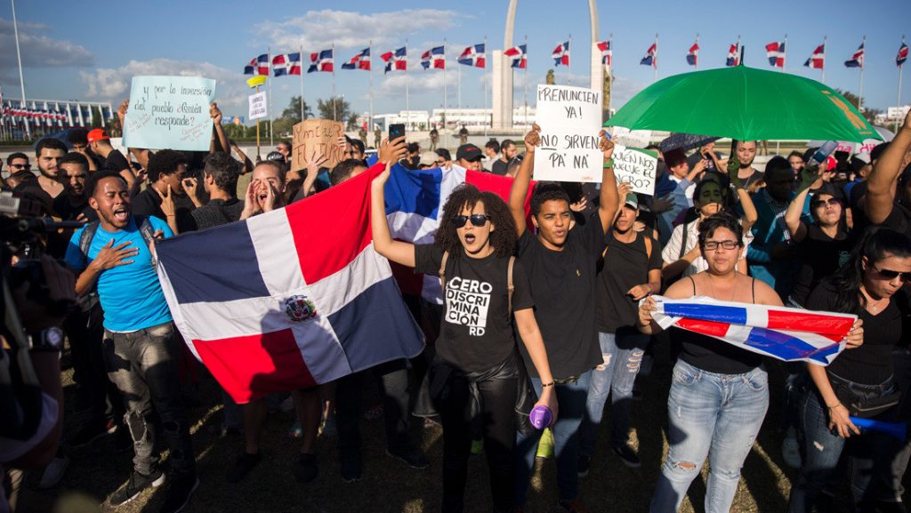 Jóvenes se movilizarán en Santiago este sábado contra el «Bombazo Fiscal» del gobierno