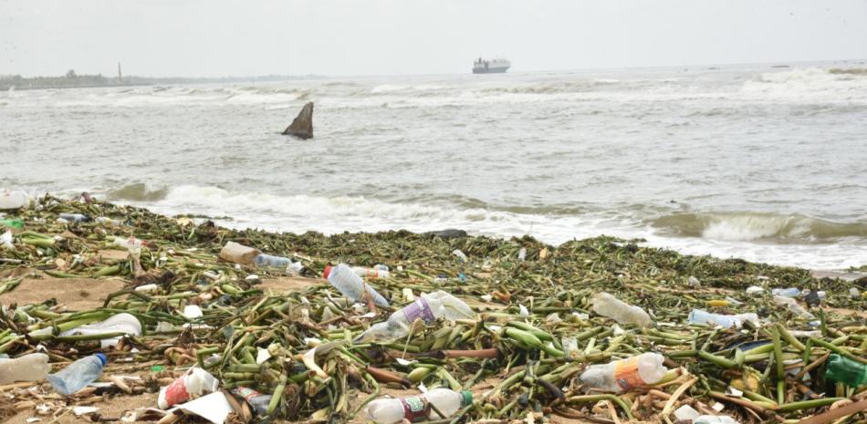 La playa de Güibia: De paraíso caribeño a basurero a cielo abierto