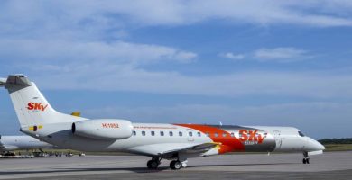 Aeronave de Sky High Dominicana en pista